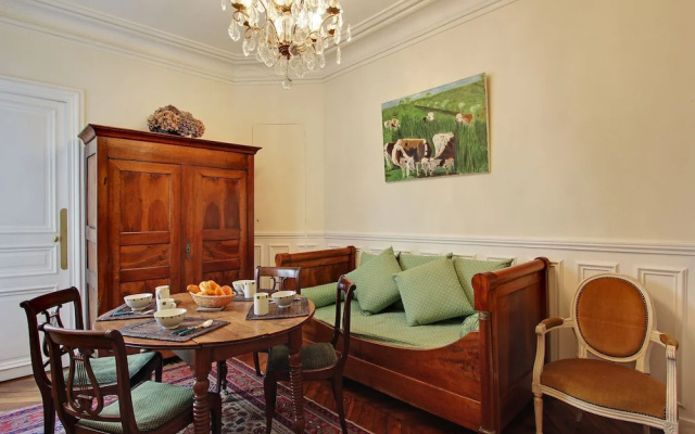 210176 - Comfortable Apartment for 6 People in the Heart of the Grands Boulevards