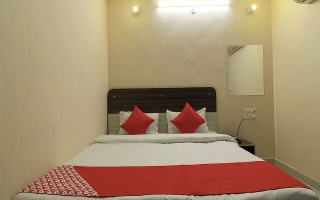 OYO Flagship 29364 Deepak Hotel And Restaurant