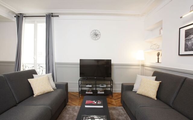LUX 4BDR Opera Lafayette 2 by Livinparis