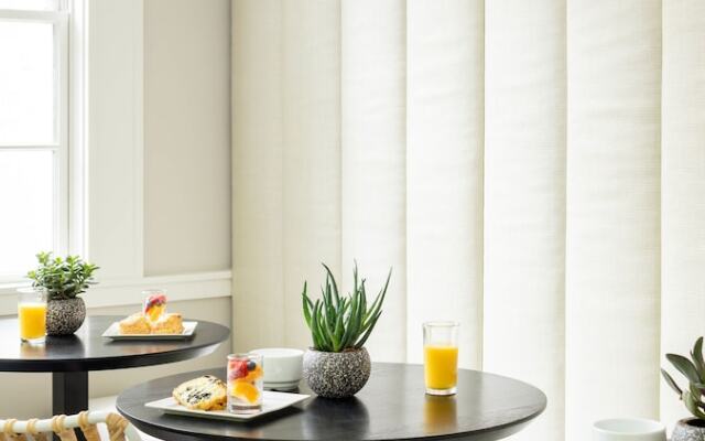 The Richard, The Edgartown Collection