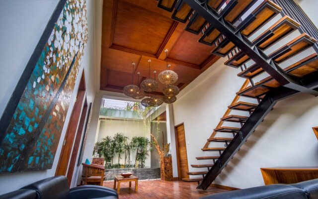 Elmina Villa Bali