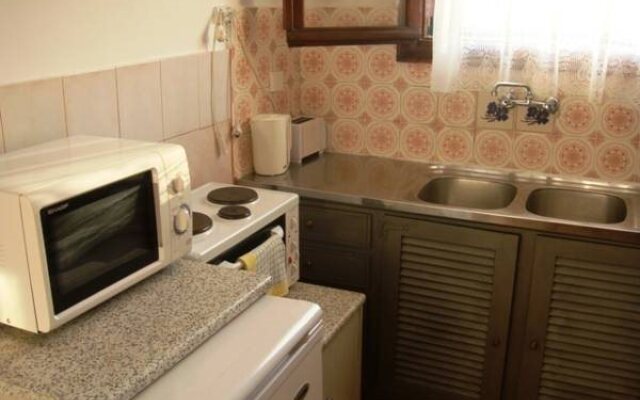 Othonas Apartments