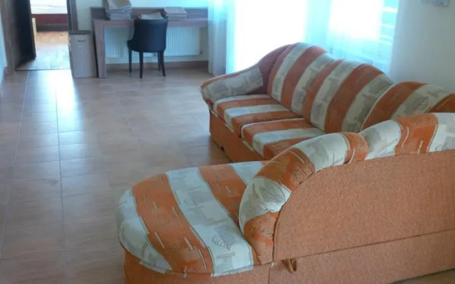 Speiz Apartmanhaz