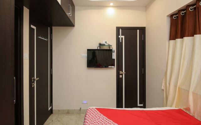 OYO 13132 Newtown