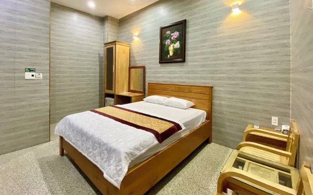Hoang Quan Hotel  - Go Vap