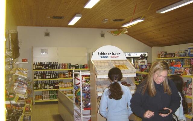 Linnhe Lochside Holidays