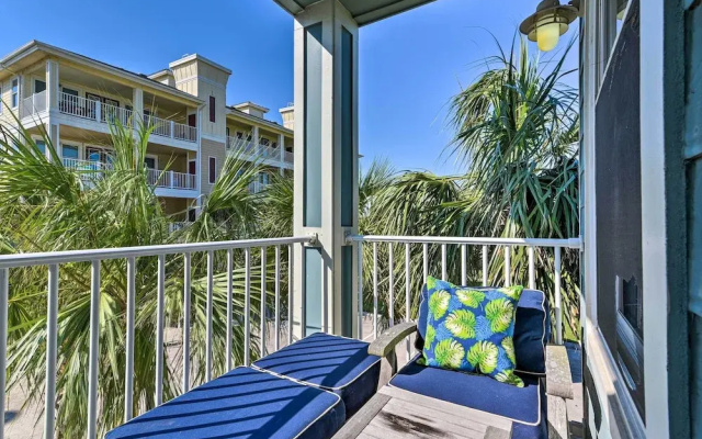 Gulf View + Beach Access: Galveston Resort Condo!