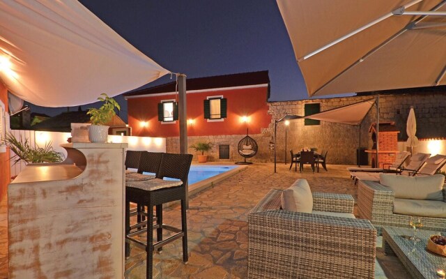 Beautiful Home in Zedno With Wifi and 4 Bedrooms