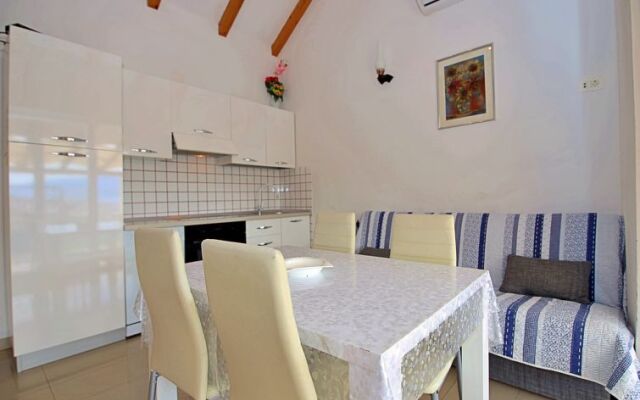 Holiday Home Villa Tonka