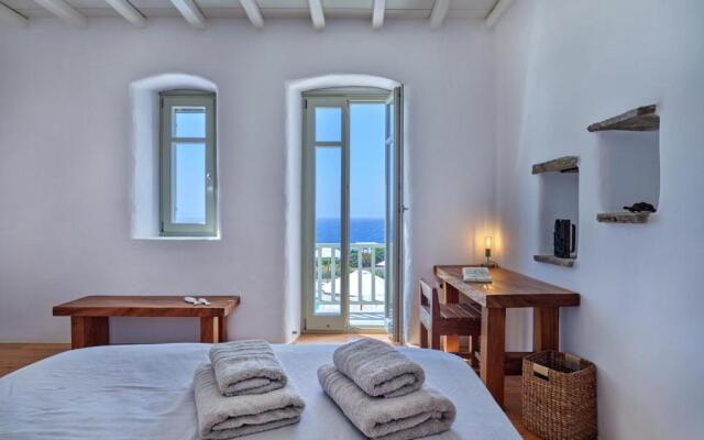 VILLA EKAVI FILIZI - Seaside Residence just outside of Naousa