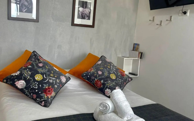 Sun, Mountain & Adventure - Boutique