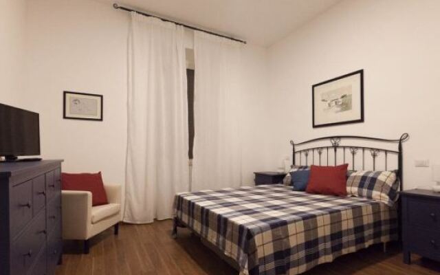 G&G Apartment 90mq - Historical Centre