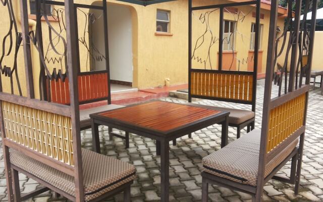 Blue Dove Hotel Arua