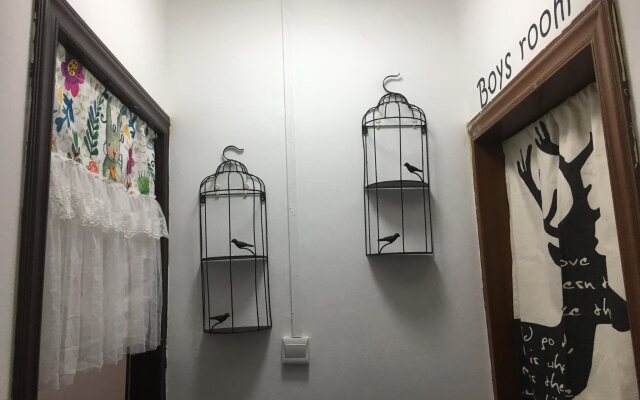 Guilin Hundred Lives Hostel