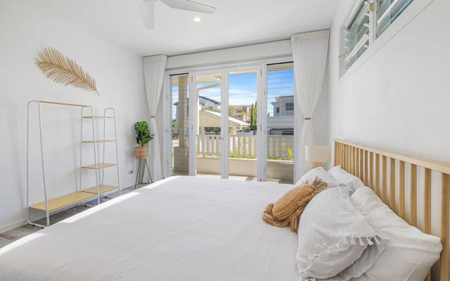 Beach Home in Burleigh Waters