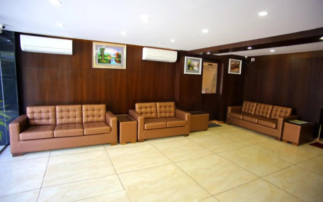 The Lounge Business Hotel