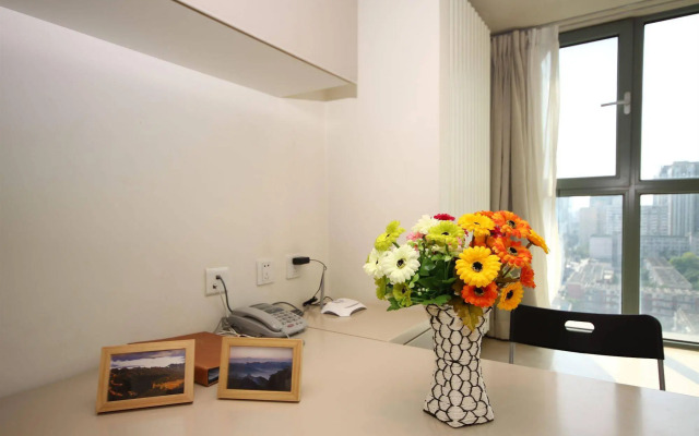Rich & Young Seasons Park Service Apartment