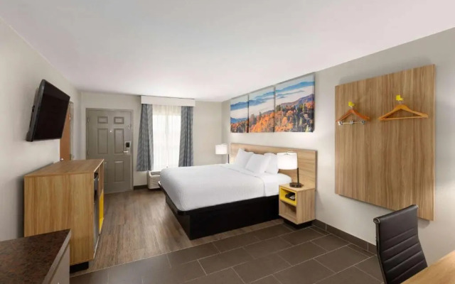 Days Inn Clarksville North