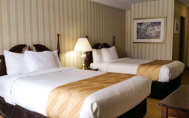 Quality Hotel & Suites