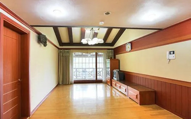 Pyeongchang White Windmill Pension