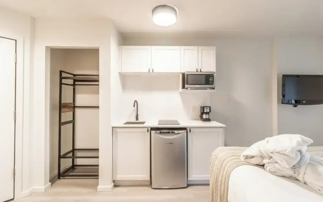 Large Studio in Whistler Village - Unit 611