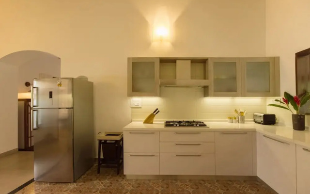 Salt by Hireavilla - 4BR w Heated Pool in Siolim