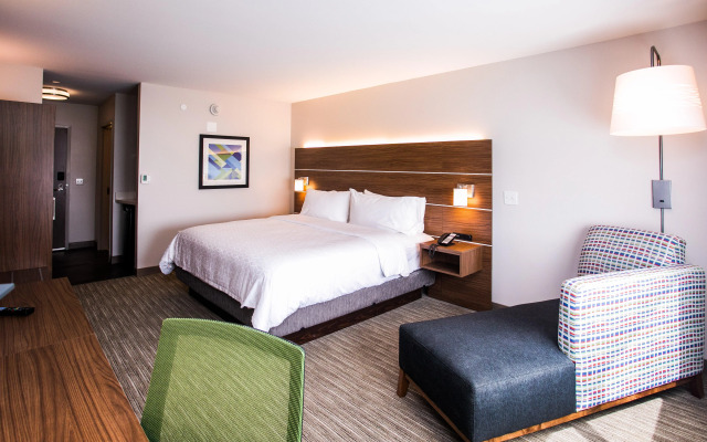 Holiday Inn Express & Suites Rehoboth Beach by IHG