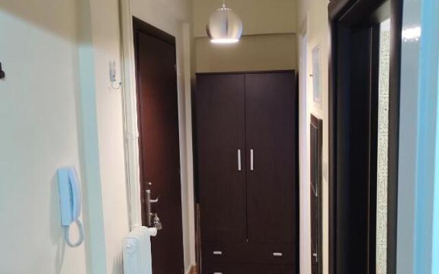 Georgia's apartment 5