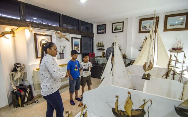 Hotel Lorencillo Miramar