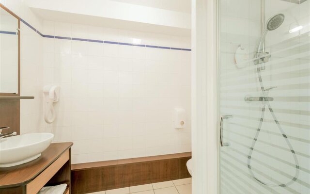 Comfort Suites Pau Idron