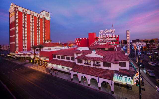 El Cortez Hotel and Casino - 21 and Over