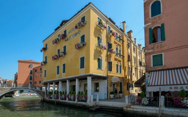 Hotel Arlecchino