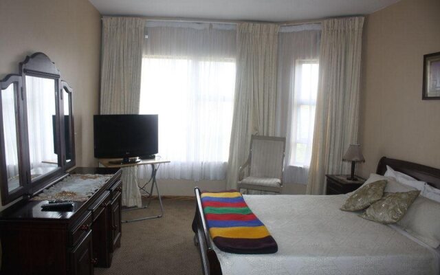 Lolos Bed & Breakfast