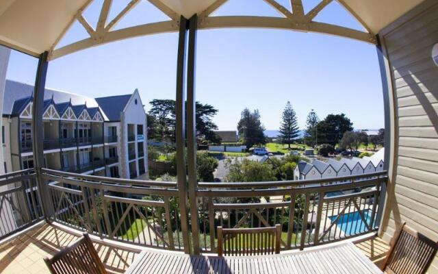 Portsea Village Resort