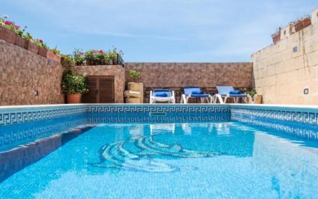 Villayana Gozitan Farmhouse with pool