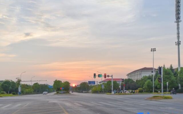 Xinghualou Business Hotel