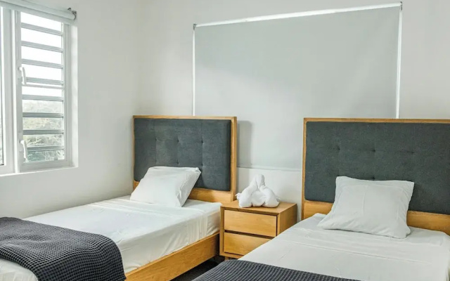Lyra Vacation Rentals