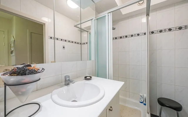 Apartment With Nice Terrace and Views