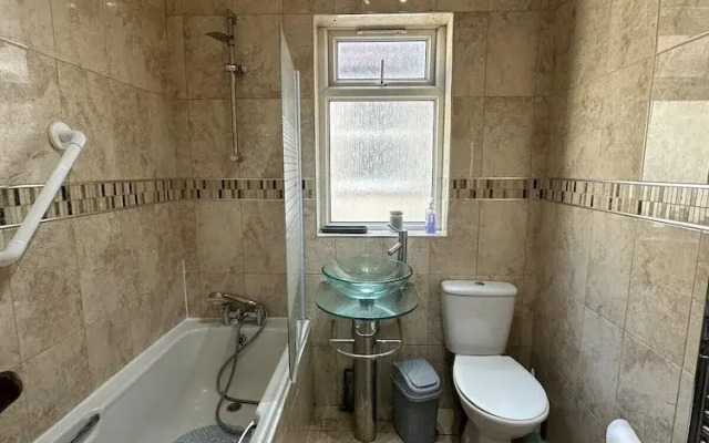 Doncaster Dream House Retreat