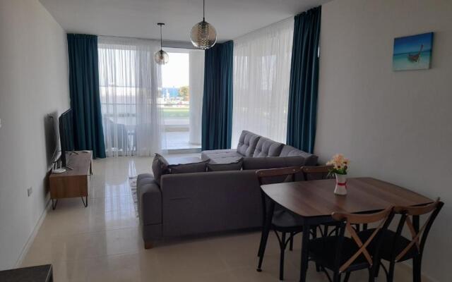 Stunning 2 plus 1 apartment for rent in ABELIA RESIDENCE at Bogaz with beautiful sea and mountains views