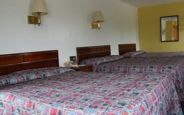 Colonial Inn