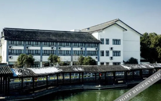 Luyi Resort Hotel