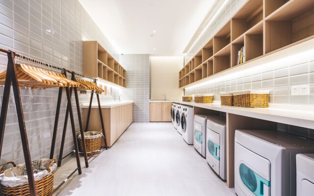 Atour Hotel Nanjing Xingang Development Area