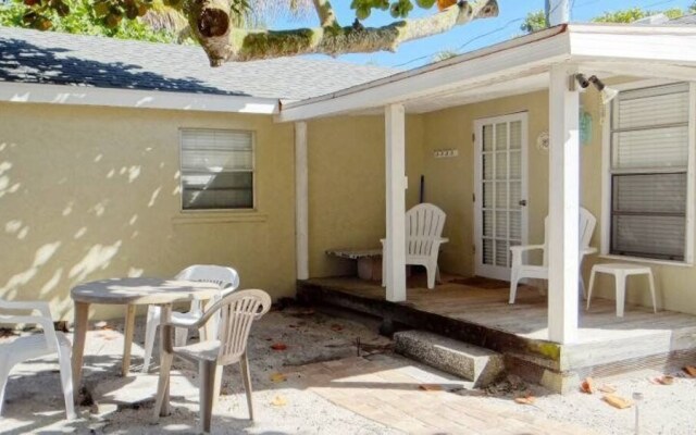 Avenue F #54471 - 1 Br Home