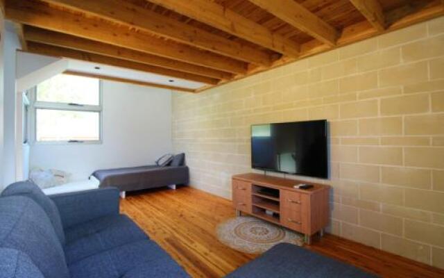 Pacific Terraces 16, 38 Pacific Street