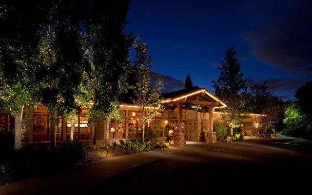 Willows Lodge