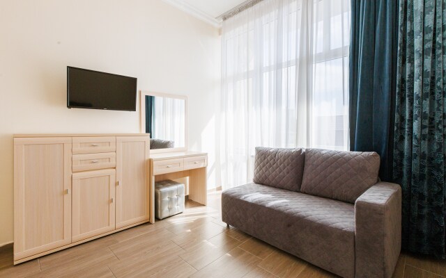 Zelyony Popugay Allama Group Guest House