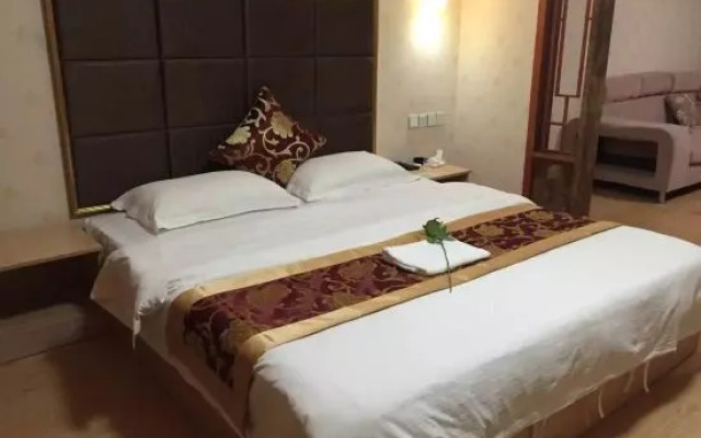 Longyan Penglai Inn
