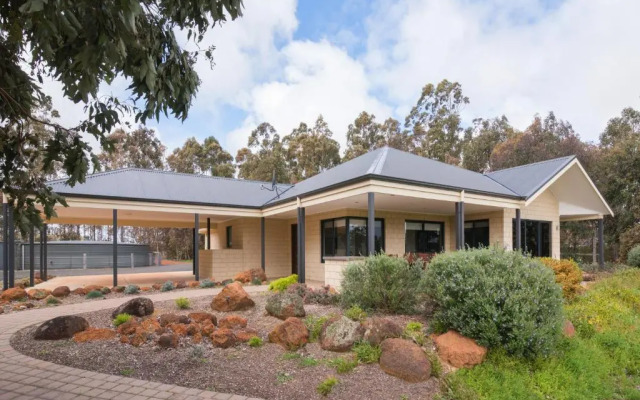 Redgate Forest Retreat