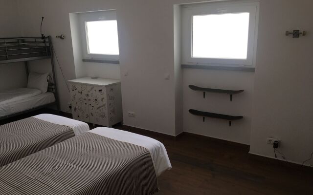 Azen Cool House